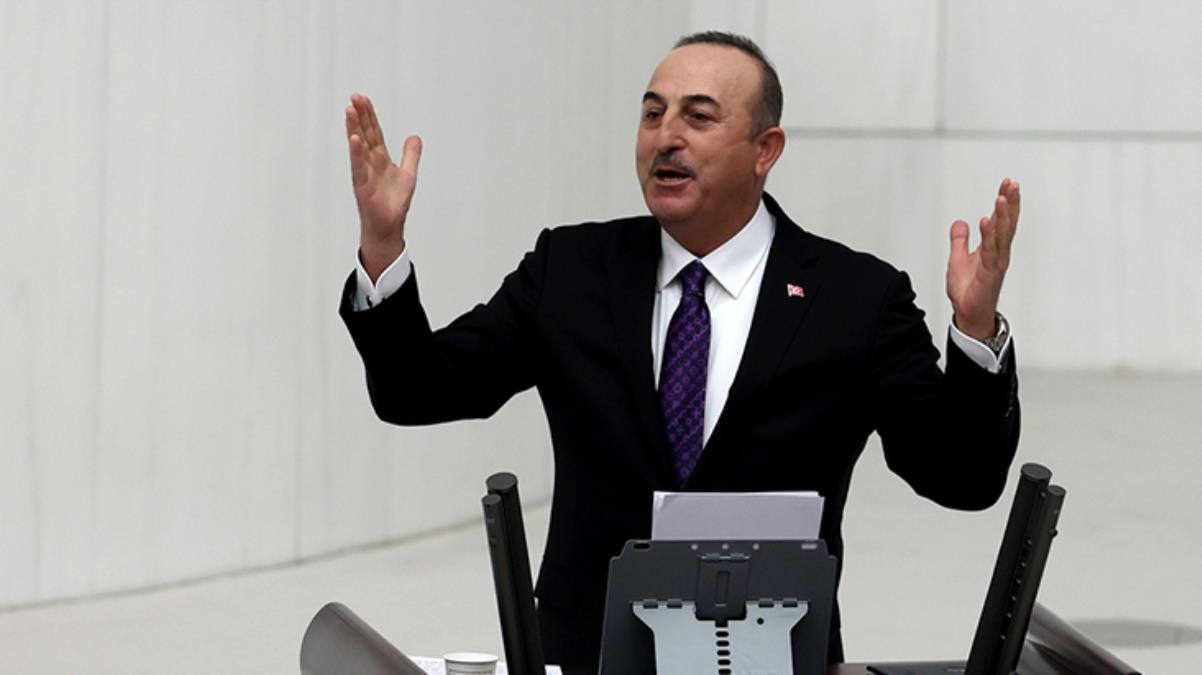 Bakan Çavuşoğlu: Ben her yerde golf oynarım