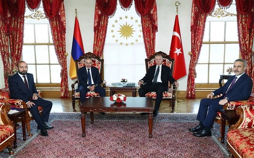 Paşinyan'dan Rus Blokuna Sert Rest